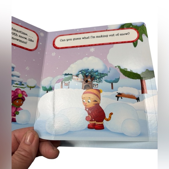 Daniel Tiger’s Neighborhood Merry Christmas Daniel Tiger Board Book - Picture 6 of 13